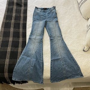 Wide Flare Jeans - Dry Goods